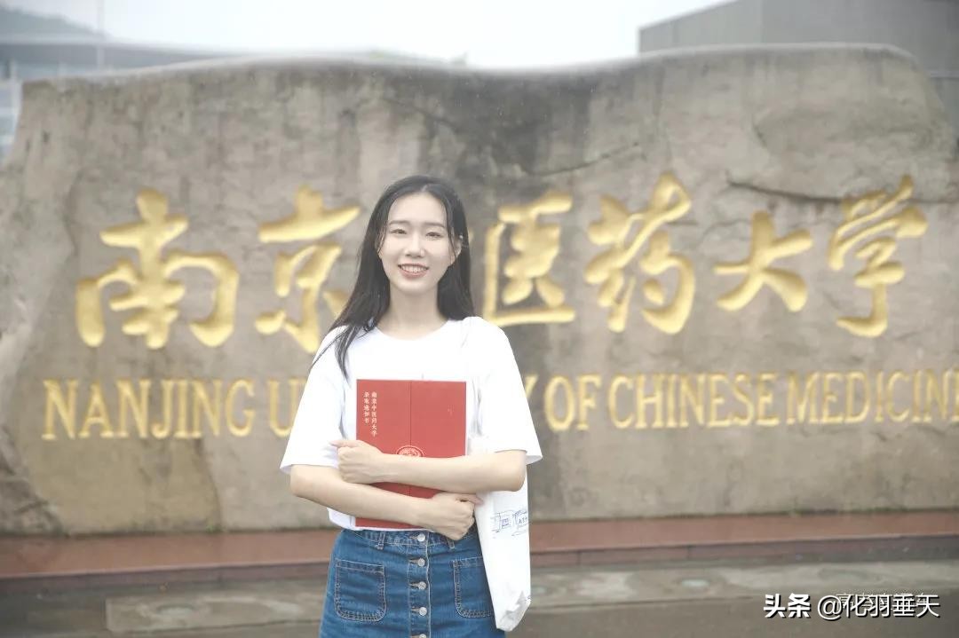 2021“神仙打架”——北大、清华等高校绝美录取通知书欣赏