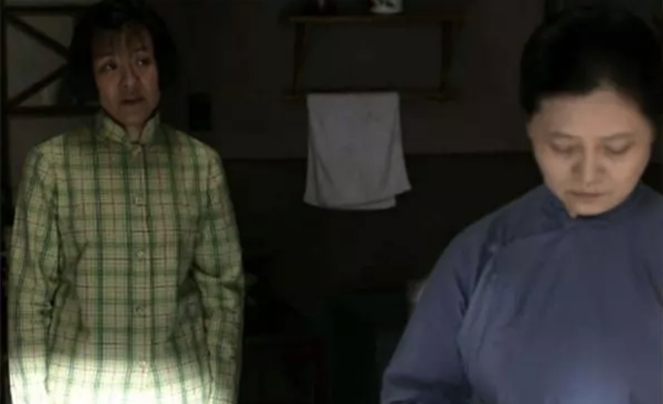 《父母爱情》令人细思极恐的4个细节，揭露了人性最阴暗的一面