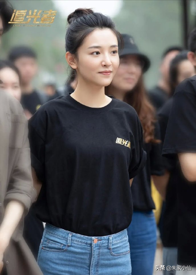 吃瓜：肖战第20个代言，罗云熙无缝进组，吴倩专心搞事业