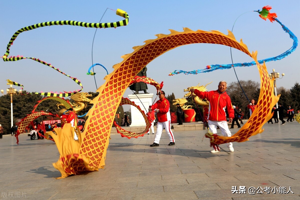龙飞凤舞：笔走龙蛇，妙手丹青绘就华夏神韵