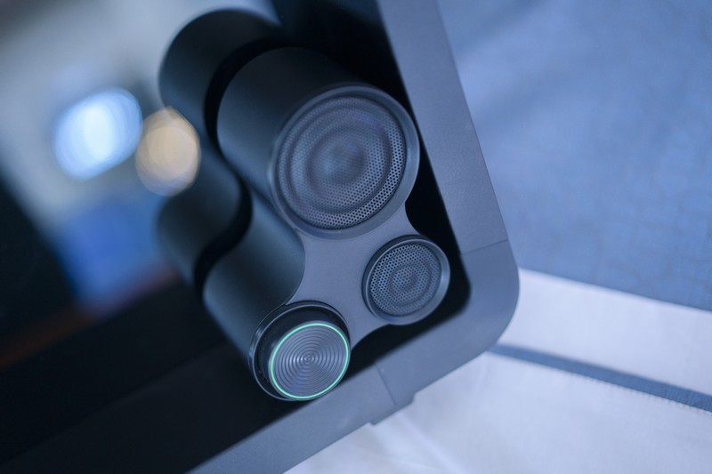 漂亮的 Lyiew Pro3沉浸式情绪歌词悬浮字幕蓝牙音箱