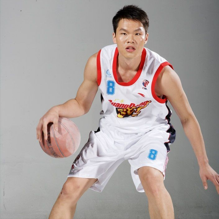 朱芳雨出轨(朱芳雨的"渣男"史,弃原配傍富婆,出轨竟被称为"遇见真爱")