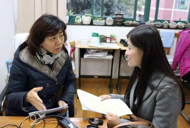 大学辅导员工资曝光，网友看完羡慕，难怪名校博士都抢着当辅导员