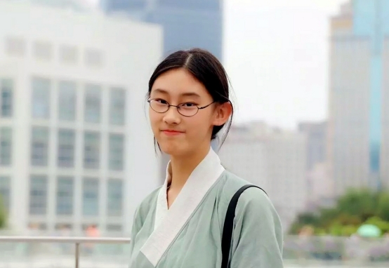 很奇怪，历年高考状元背景公开，都来自“三有家庭”，这是为何？