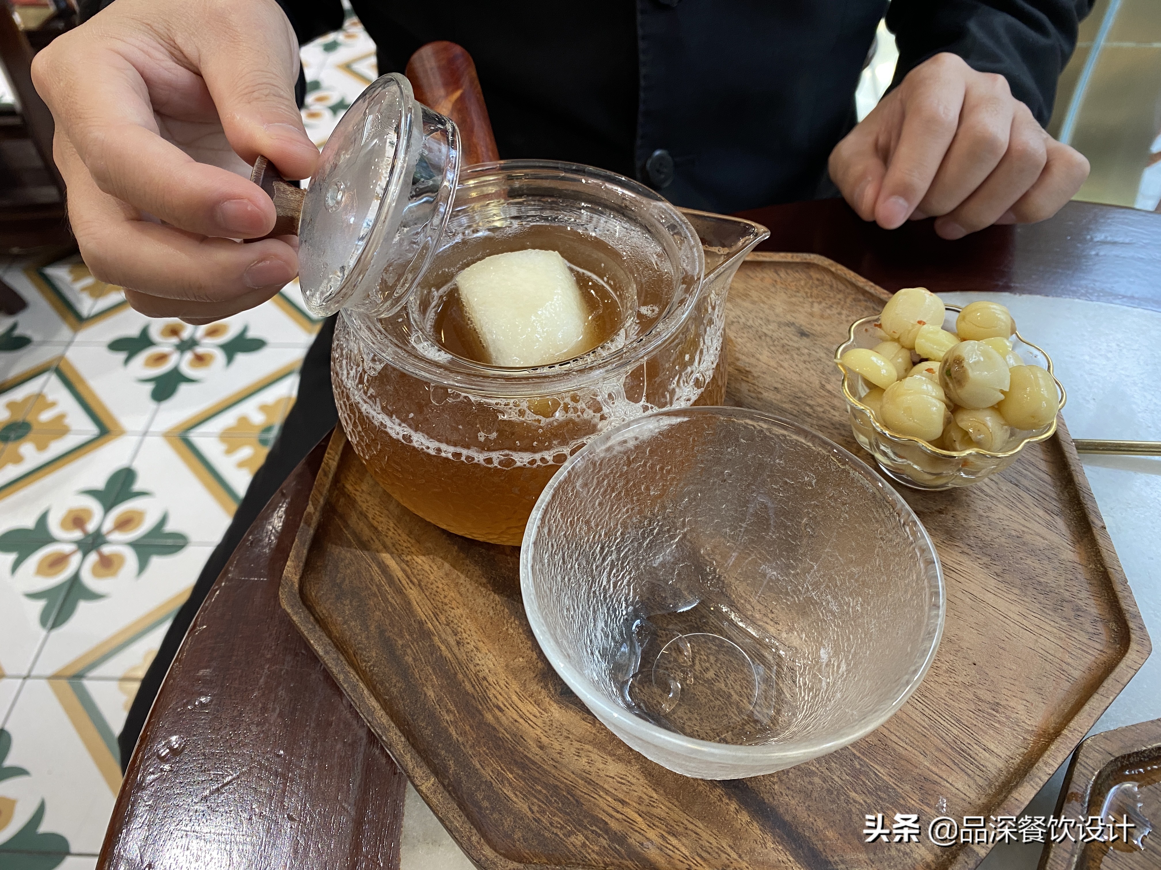 餐饮品牌故事怎么写，品深餐饮设计的5个品牌故事范文告诉你