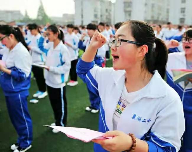 江西省高考成绩公布，文科一本线559分，理科一本线519分