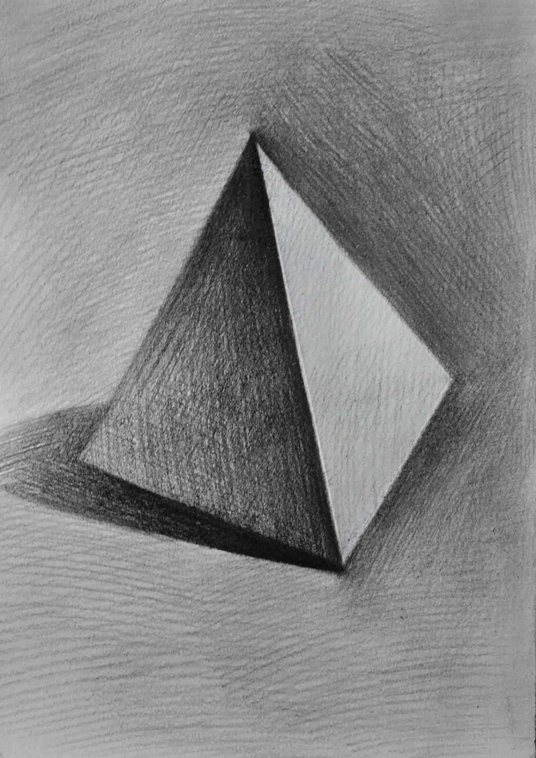 素描入门——三棱锥石膏几何体的画法