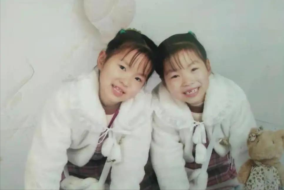 四川双胞胎美女学霸，颜值出众，才华横溢，同时被川大华西录取