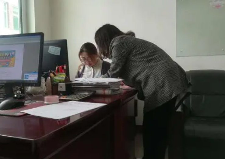 宁愿拿三千月薪，也不愿意进厂拿高薪，大学生择业观失衡很严重