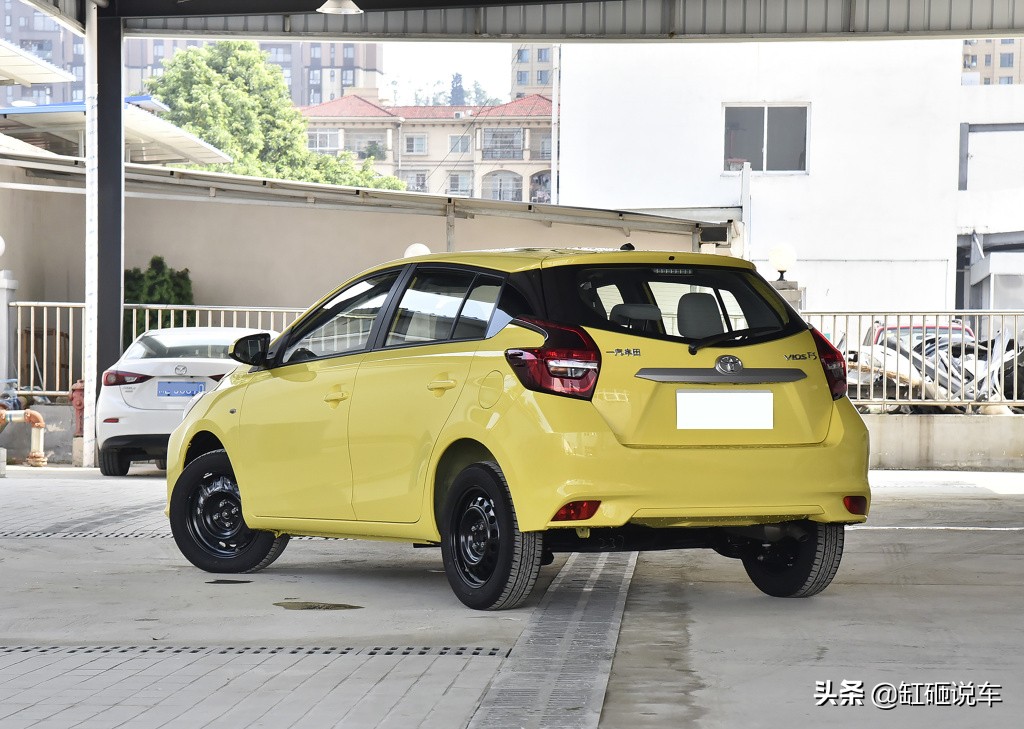 丰田这两厢车,省油耐用还保值,还是自动挡的,才7万出头