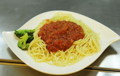 重庆这所高校：坐拥四大校区，出门就是地铁，食堂宿舍堪称