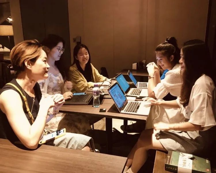 日新月著 博闻多识 | 浙江传媒学院新闻与传播学院欢迎你！