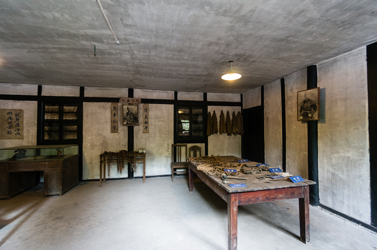 渣滓洞特务被判死刑，临刑前一句话保住了命，28年后成革命功臣