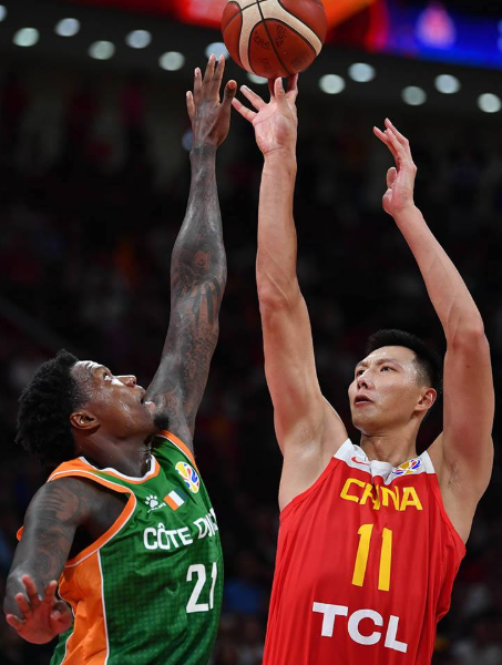 为什么易建联长期留在nba(中国男篮一哥易建联，在NBA呆了5年，最后为何无法立足？)