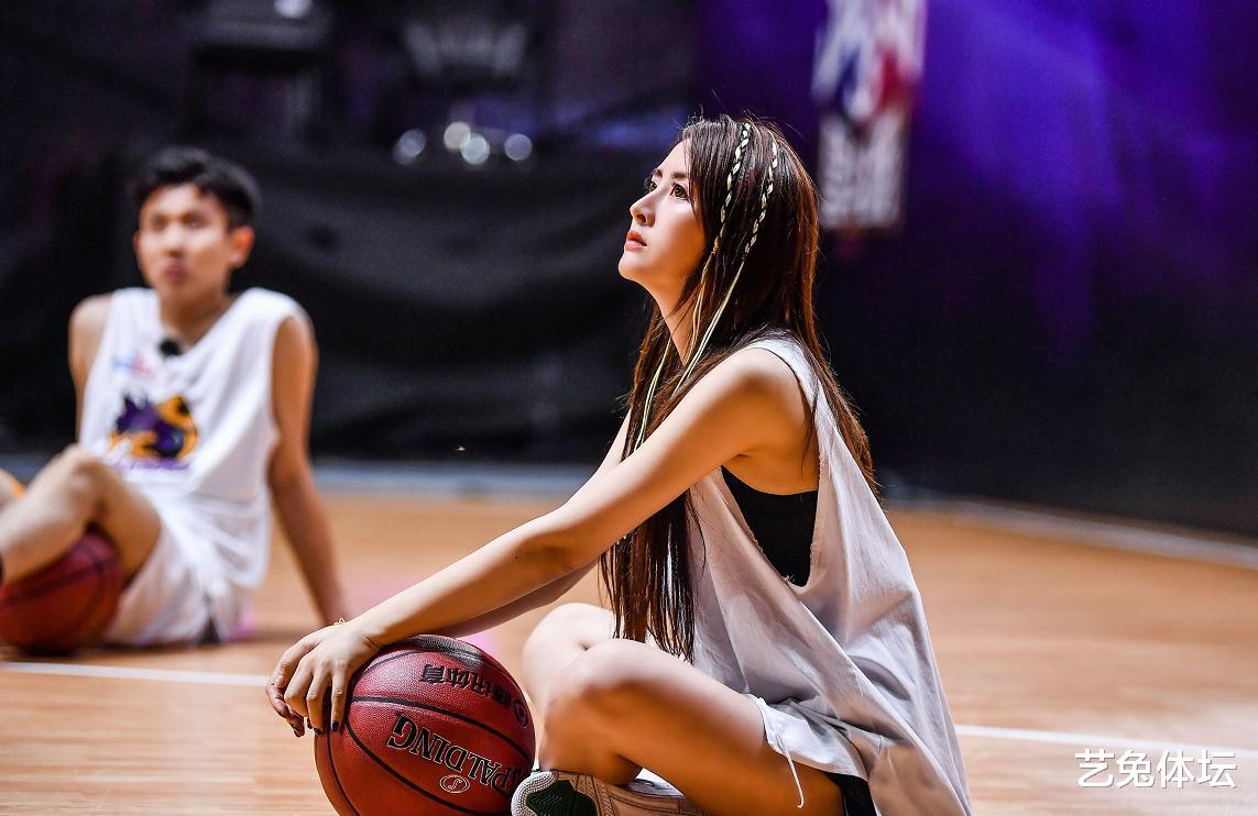 NBA女主播再扩军，“七公主”变九女神，仙女打架美娜还是C位