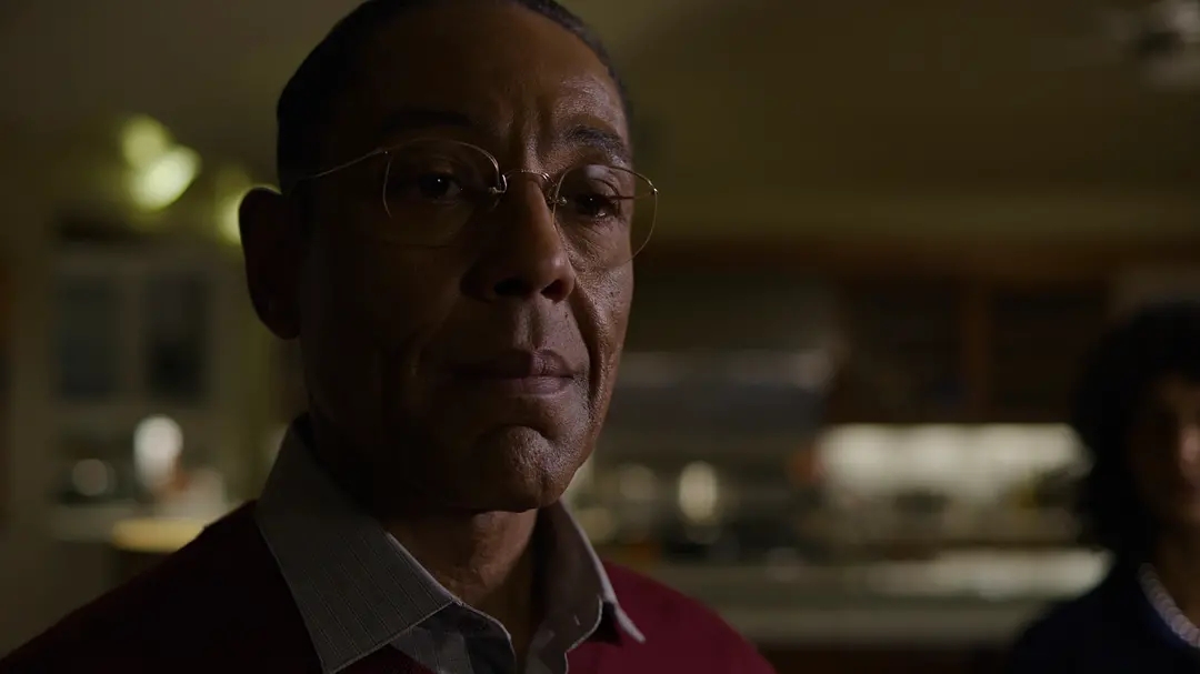 《绝命毒师》：有些人表面是炸鸡叔，实则是毒枭，背后为CIA工作