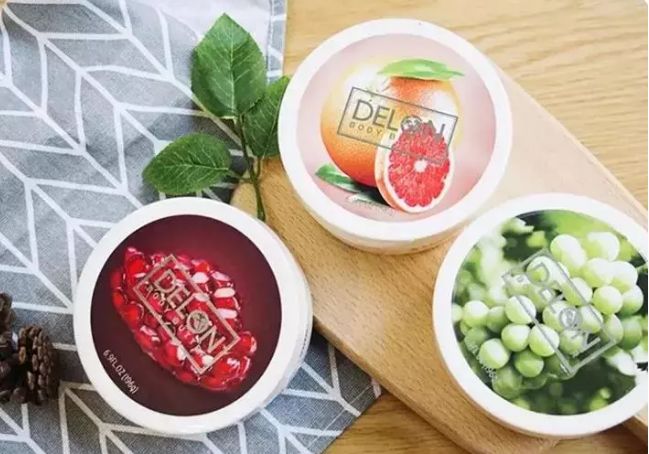 寒冬来了，身上又起皮干燥？戚薇教你一妙招，只需抹一下就好