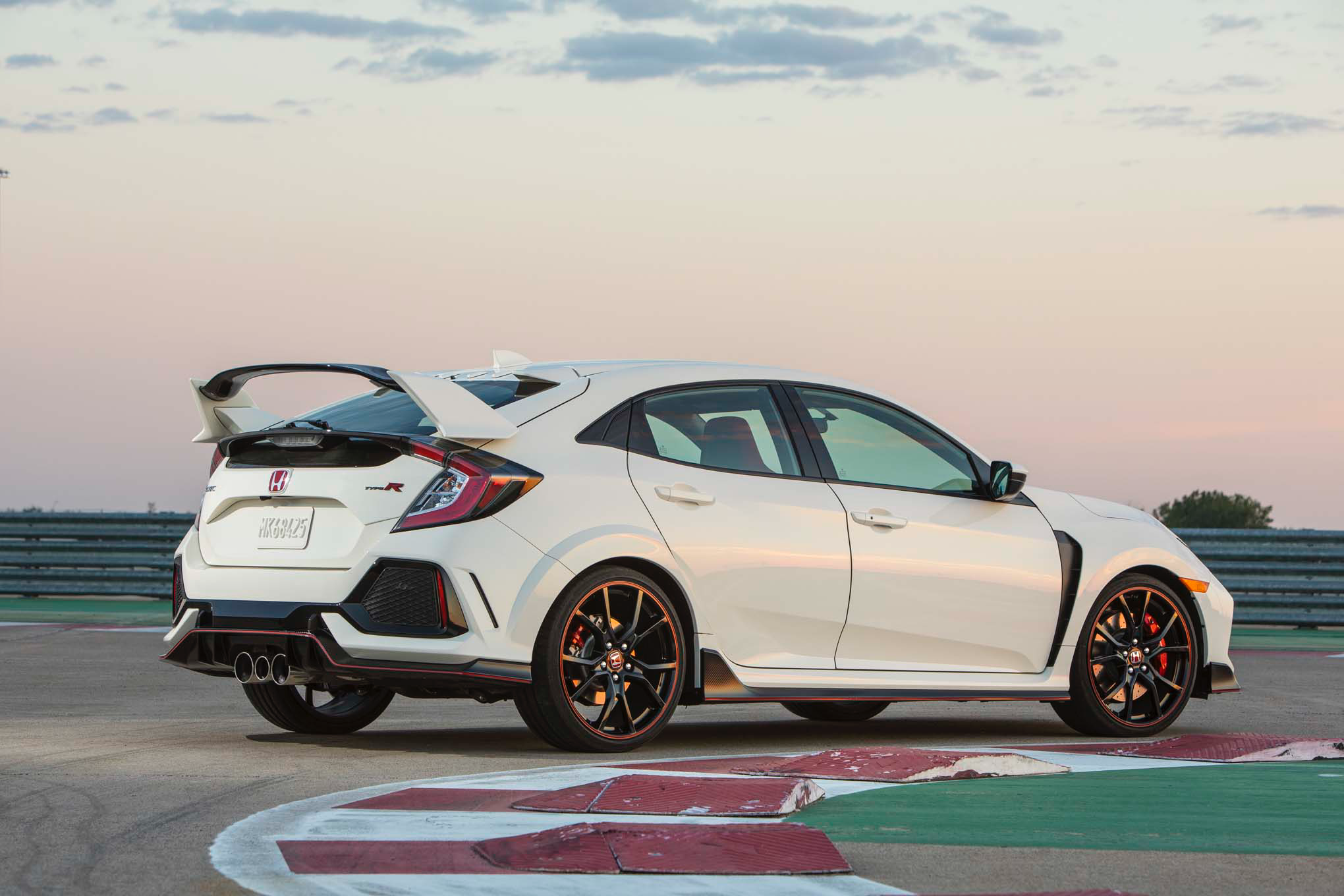 红标本田思域多少钱带你看车