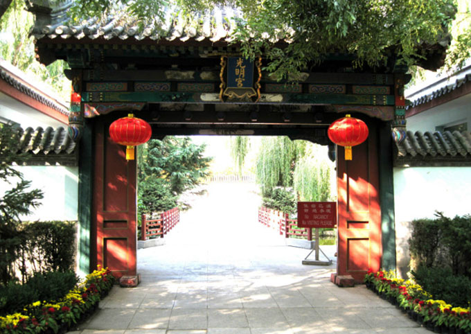 一个小县城居然建了个“天下第一城”，再现了明清时期的老北京城