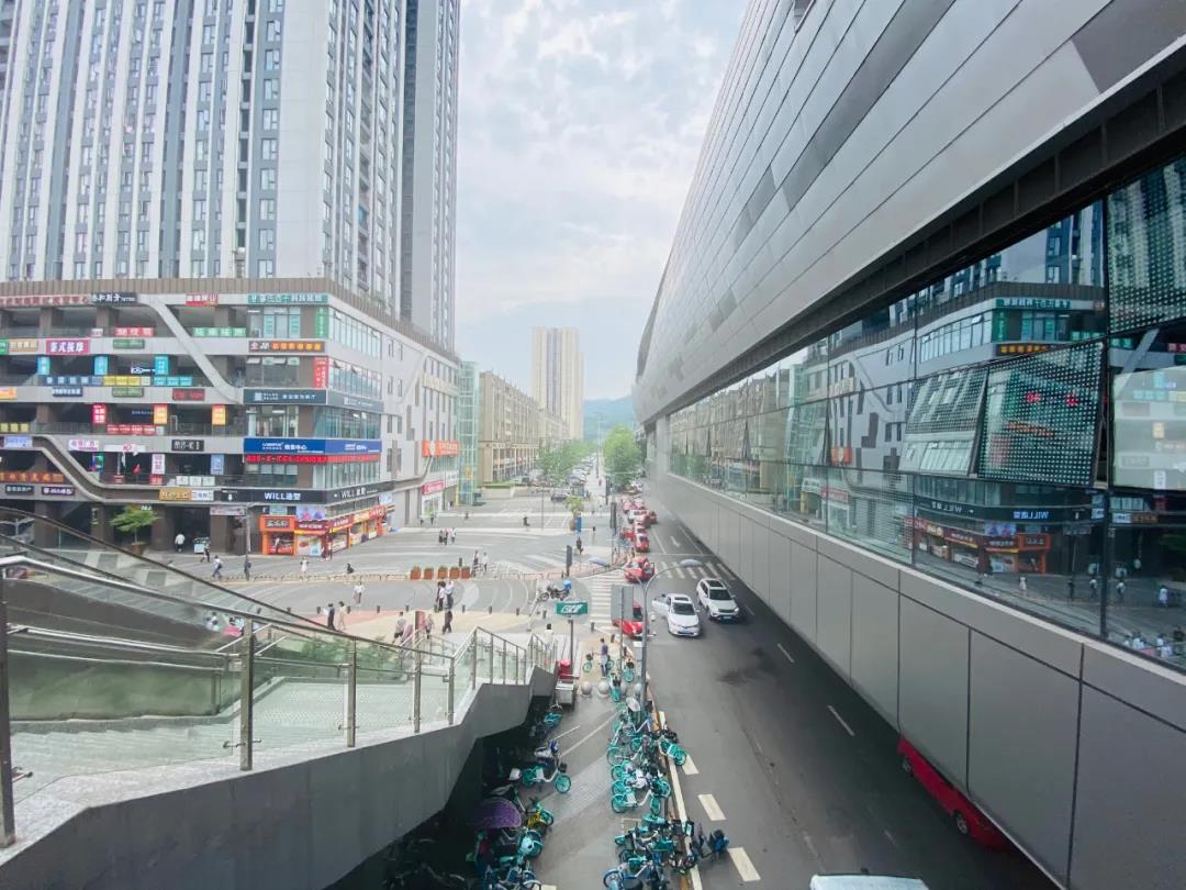 重庆大学城地价越来越贵了，你觉得未来大学城的房价还会涨吗？