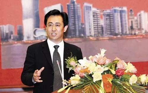 两个闻喜籍亿万富豪，同样的资不抵债，李兆会逃亡，赵恩龙跳楼