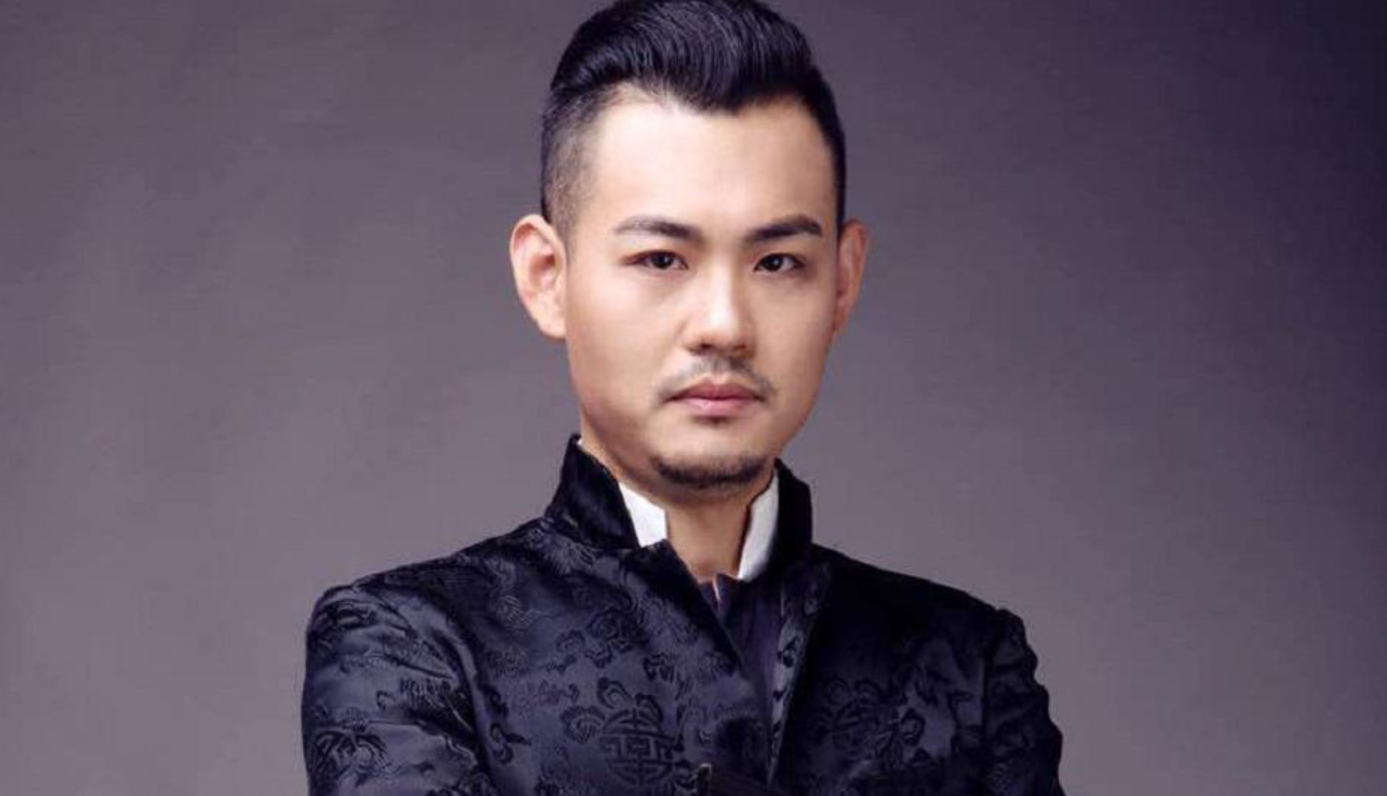 张玉浩为何动手打苗阜？郭德纲卷入相声圈风波