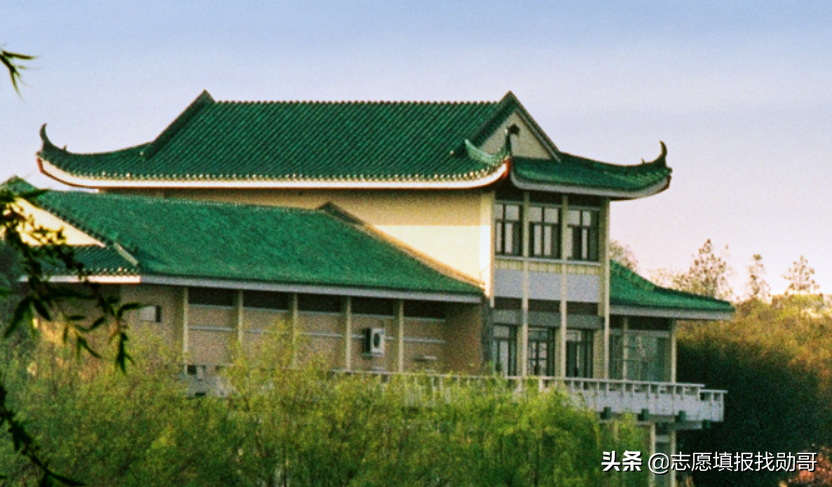 武汉中南民族大学（湖北这所一本大学）