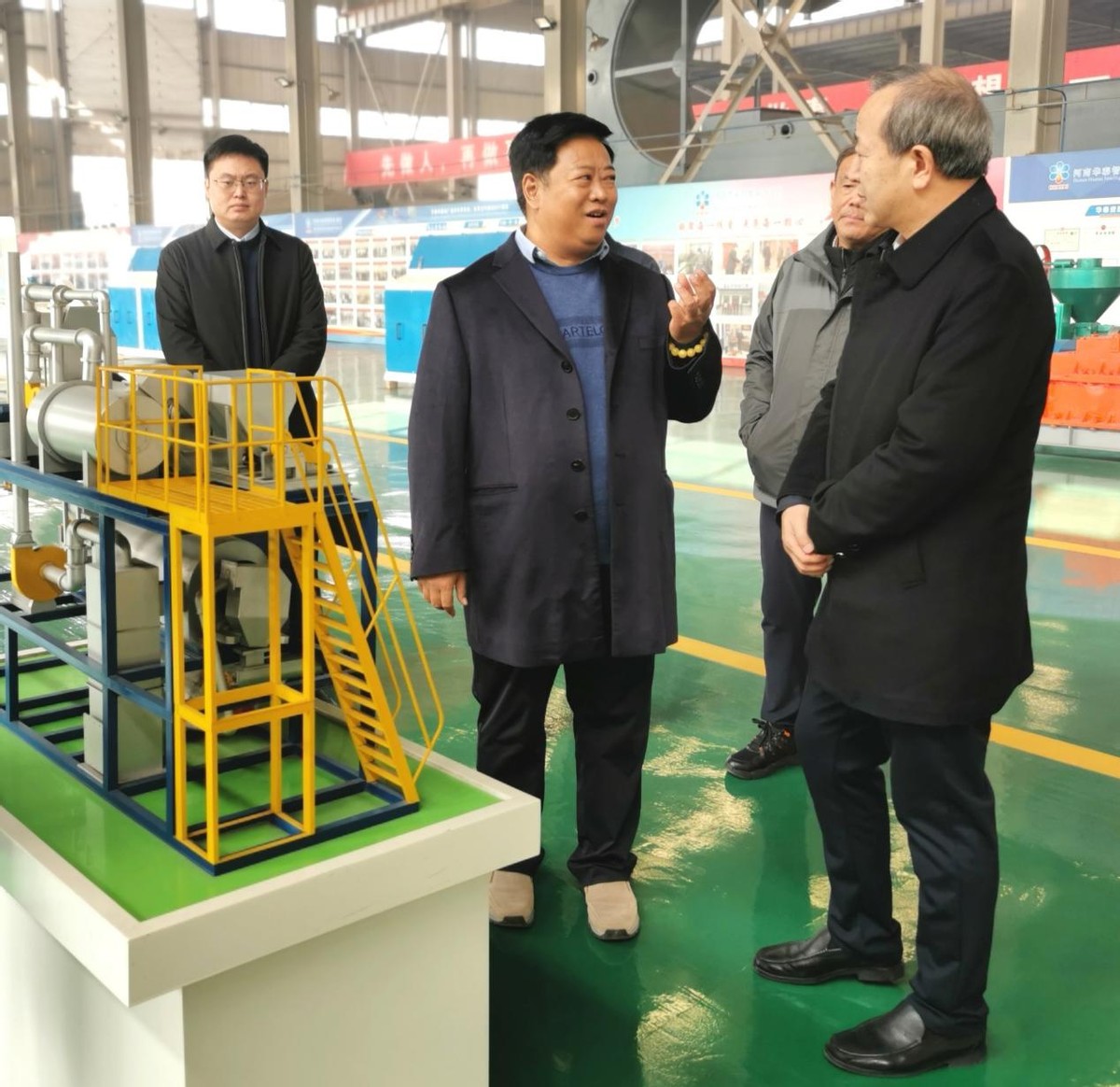 安阳市人大常委会副主任杜建勋一行莅临华泰集团调研指导工作