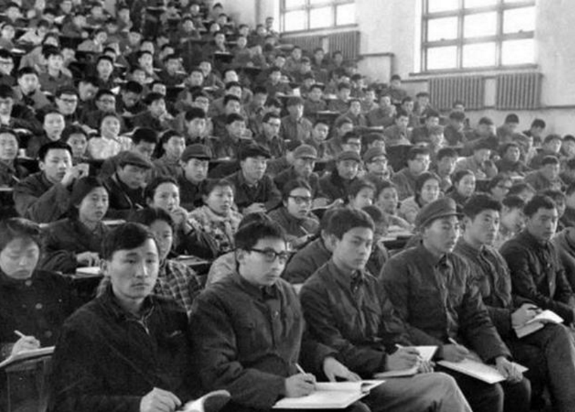 44年前的“高考试卷”曝光，学渣看后笑了，就这题我也能考清北