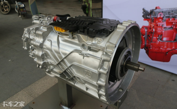 transmission)公司1971年推出用于32t重型汽车d的4挡amt变速器(ht-74)