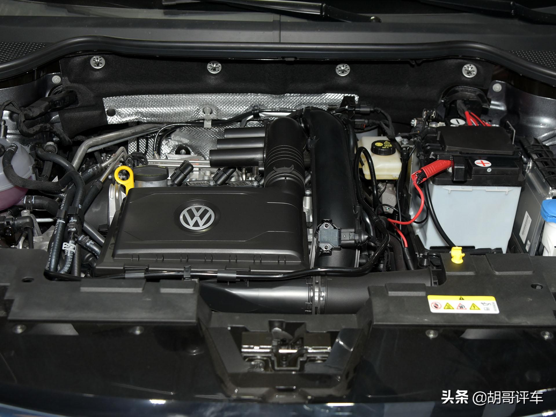 紧凑suv油耗低至6.9L，空间吊打Q3，颜值不错，实拍捷达VS5