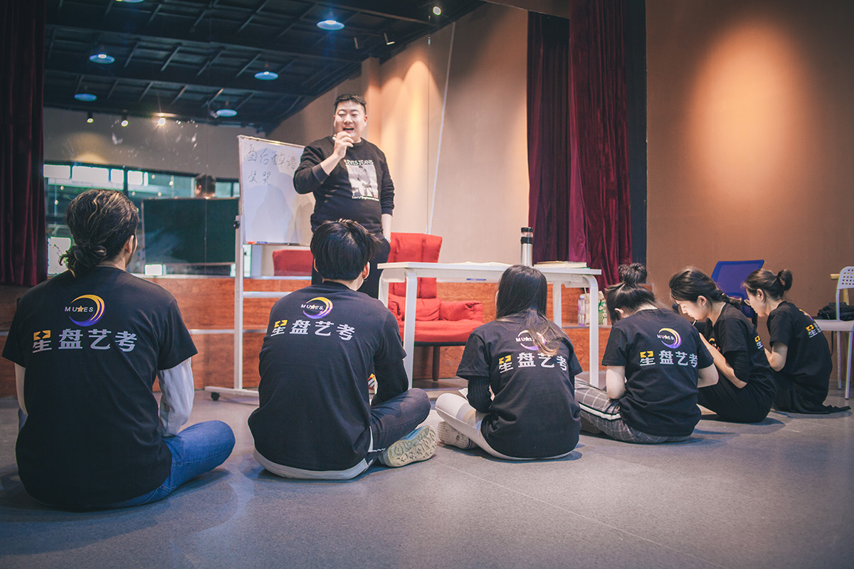 艺考培训哪个好（艺考培训机构哪家好）