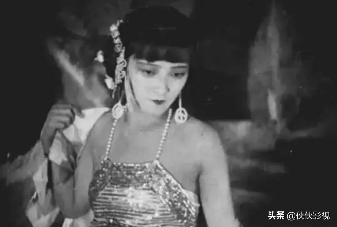 中国最早的《西游记》电影，因大尺度镜头被禁，导演究竟拍了啥？