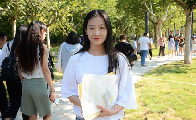 复旦大学教授“真实月薪”曝光，和想象的大有不同，引众人热议