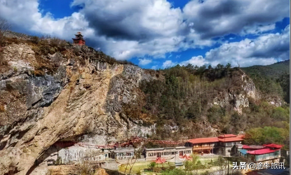 香格里拉景点排行榜（香格里拉10个必去旅游景点）