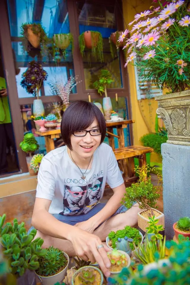 多肉界大神二木:卖掉一套房,包7000㎡荒山,为妻女打造多肉城堡