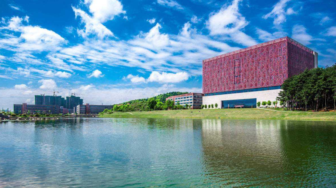 这4所211大学“很委屈”，考研报名无人问津，调剂时人满为患