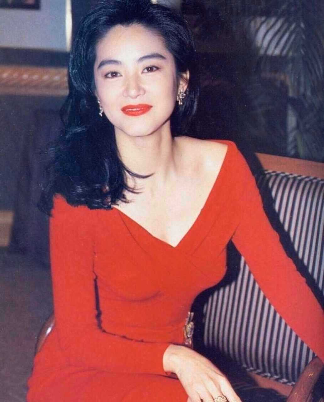 迷倒影坛的6位女明星，一个比一个绝色，有人被誉为“地球球花”