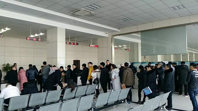 私家车过户需要本人去吗（车辆过户本人不去可以吗）