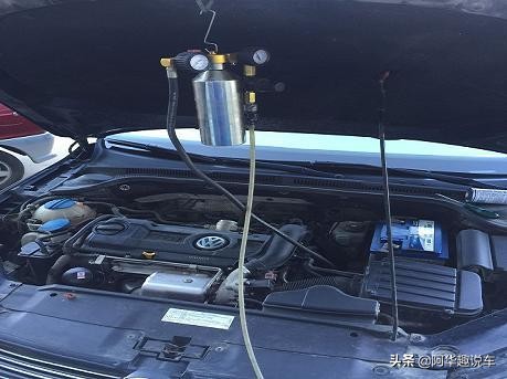 发动机积碳多久清洗？如何正确清洗？修理工毫无保留告诉你