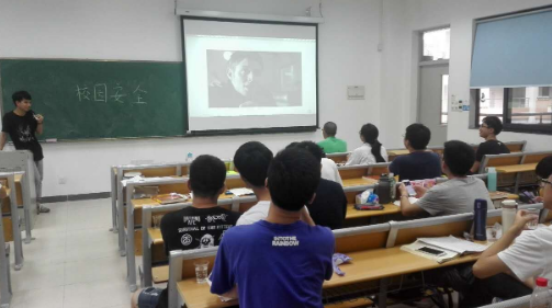 大学竞选班干部，哪些职位“最吃香”？来听听辅导员怎么说