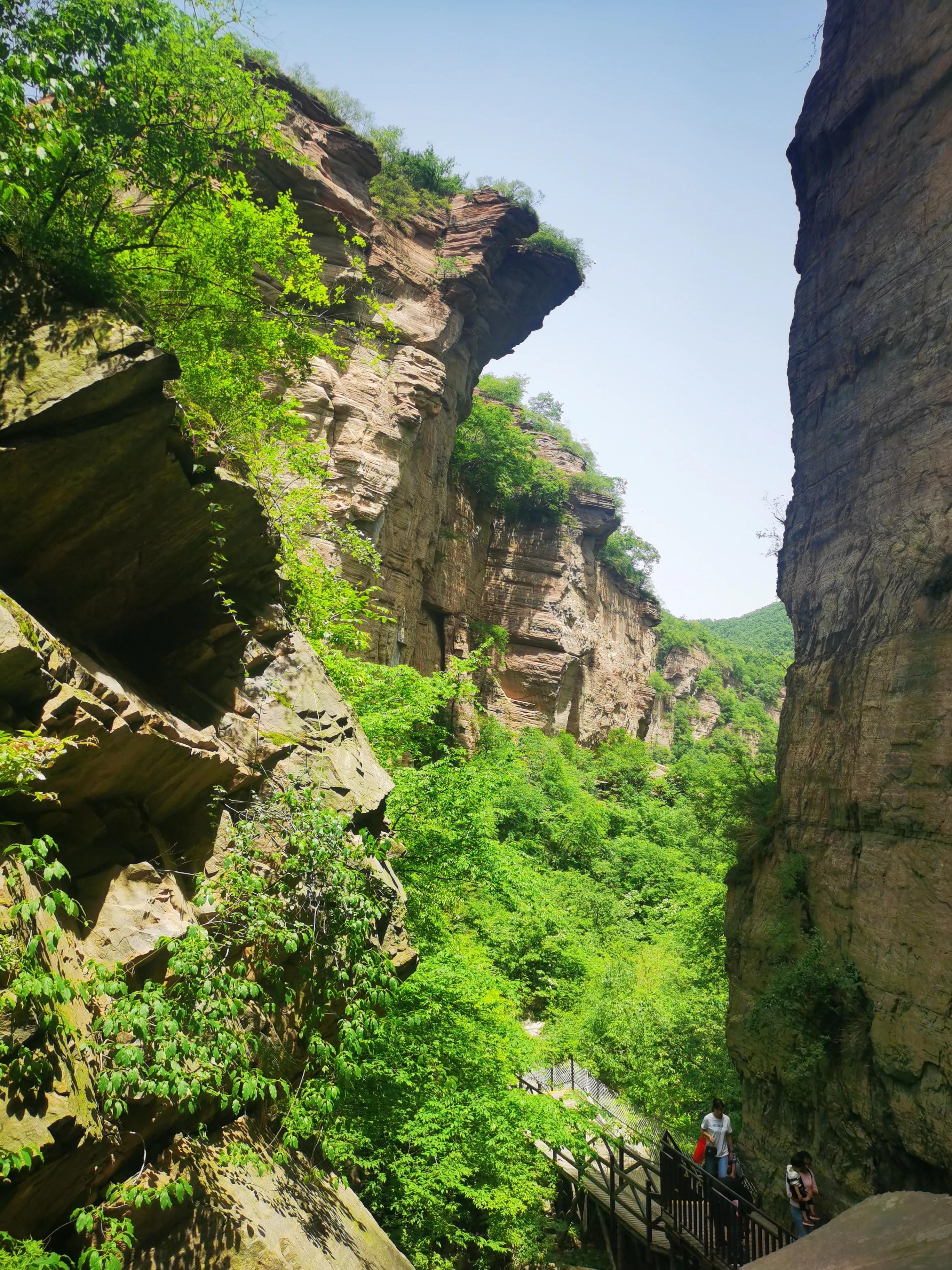 龙潭大峡谷在哪(洛阳龙潭大峡谷,古海奇峡地质画廊,景色不输红石峡,却