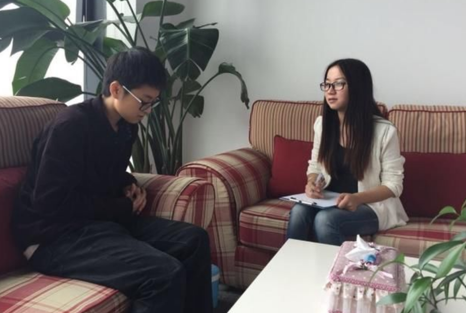 女生“难嫁”职业排行榜，护士上榜不意外，榜首男生想娶不敢娶