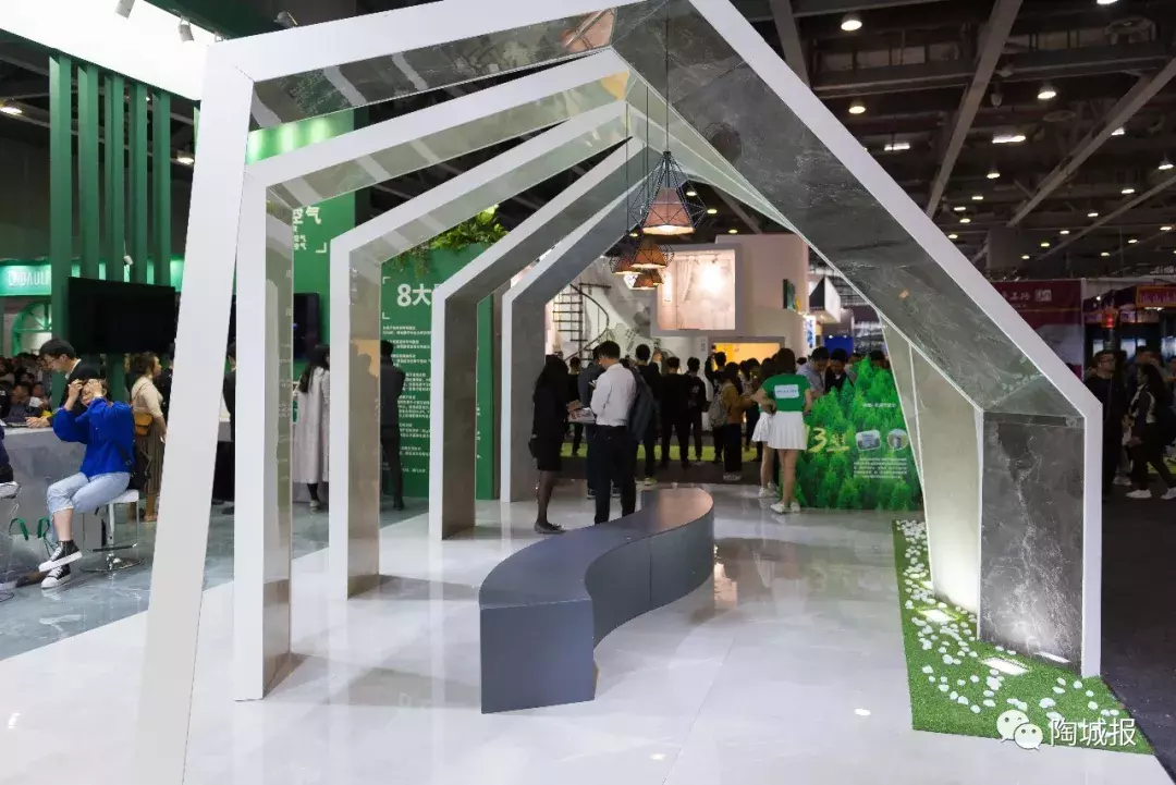 诺贝尔、新明珠、鹰牌2086、蒙娜丽莎……广州设计周，陶企人气很旺