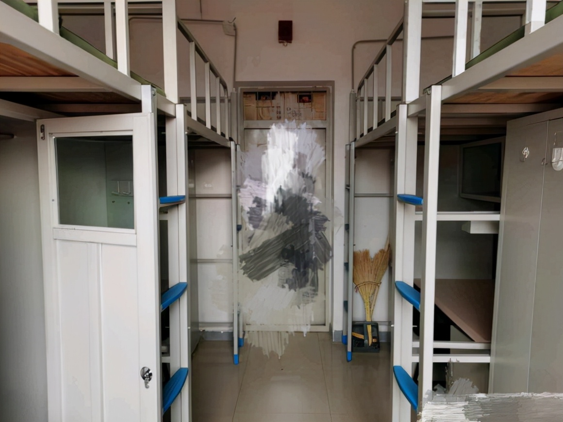 吉林大学怎么样?宿舍环境好不好?分数线高吗?