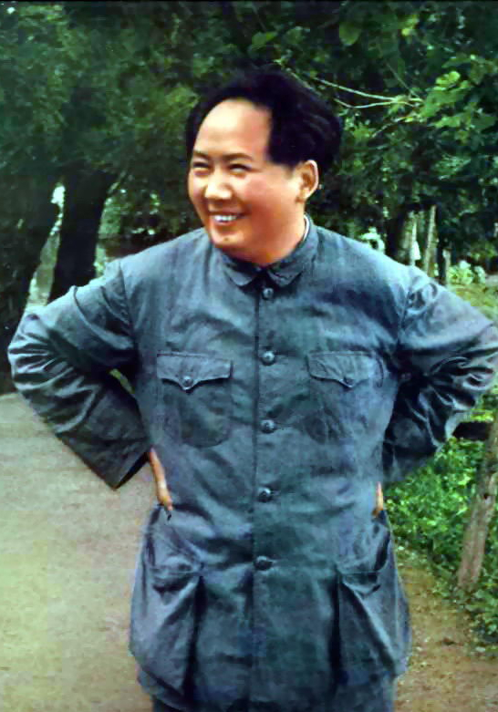 中央三次调陈龙保护毛主席，但都被他拒绝，这是为何？