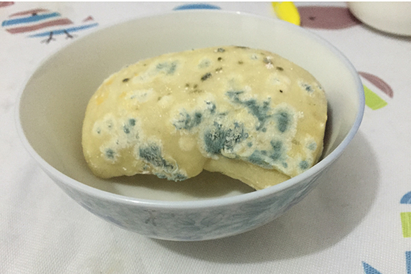 花菜发霉图(吃火锅吃到发霉花菜)