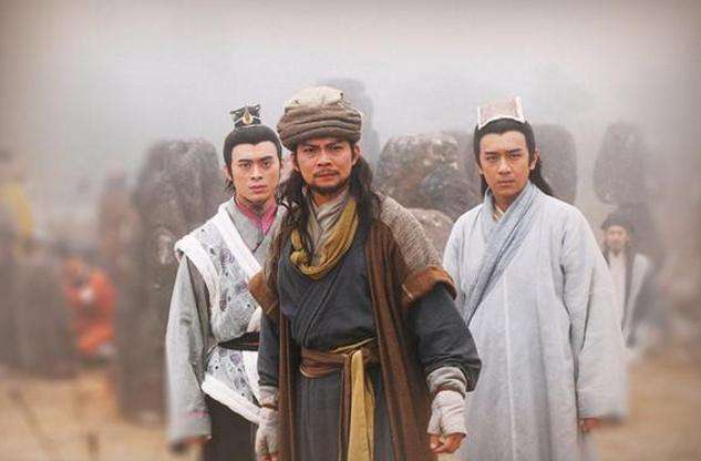 乔峰带领两位义弟参加屠狮大会，能否破了金刚伏魔圈，得到屠龙刀