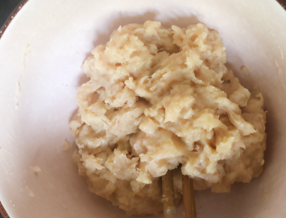 想吃脆皮肠不用买，教你这样灌好一煮一煎，可当零食可当菜