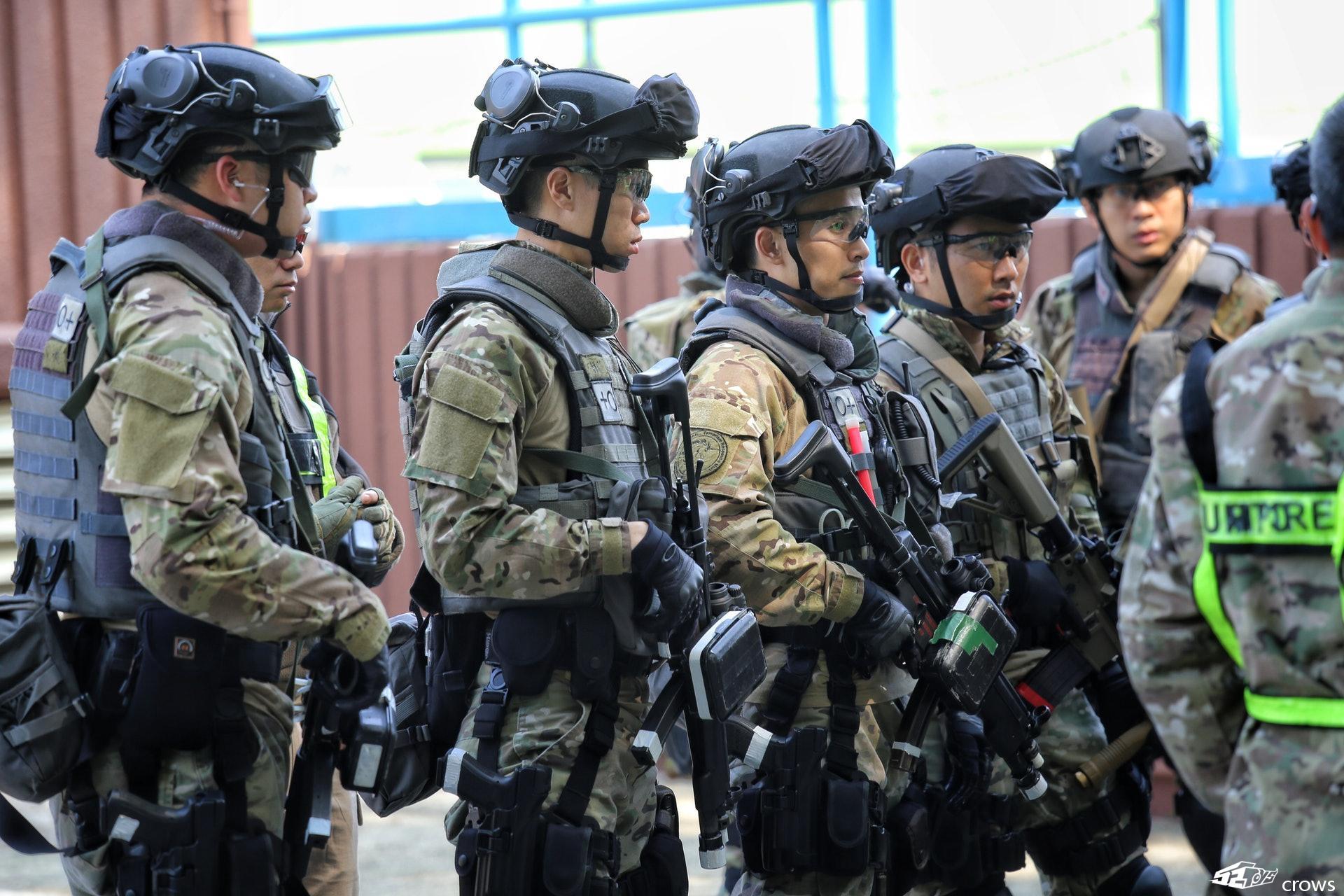 港剧《叛逃》和电影《赤道》中的香港ctru反恐特勤队